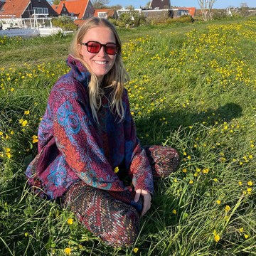 Geraldine Kemper - Magazine and Event Shoots Collection in geraldine_kemper_2828672652743360255_47410043.jpg - hidden celebrity photo